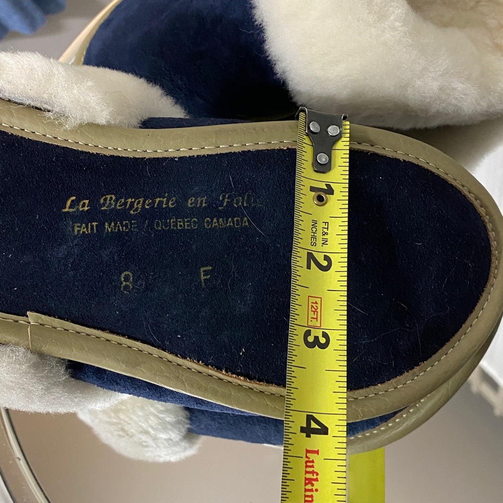 NWOT!! Cozy Women's Blue and White Wool/Suede Slippers Made in Canada 🇨🇦 - Picture 8 of 12